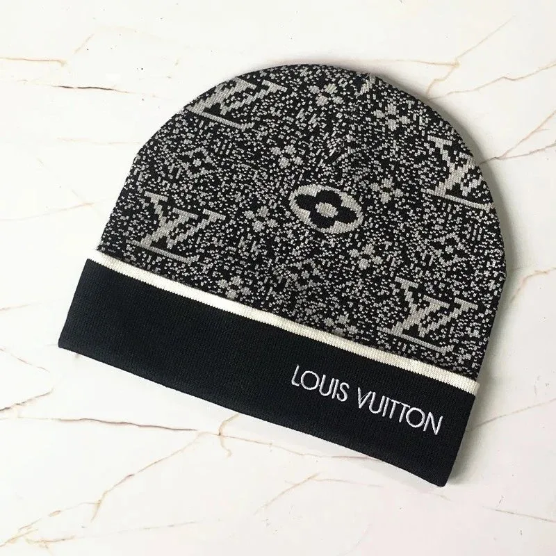 Louis Vuitton Louis Vuitton Monogram B-2 White Knit Beanie Black