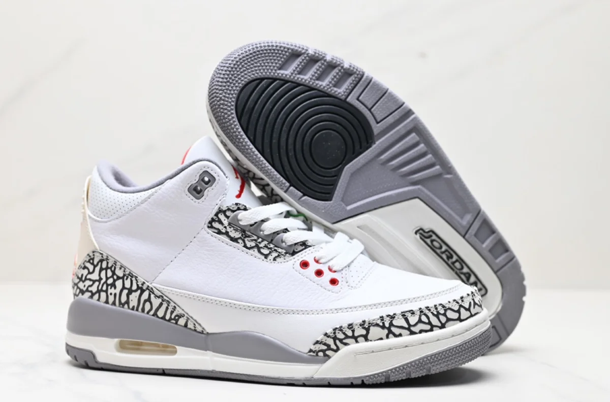 Jordan Jordan Air Jordan 3 White Cement Sneakers White