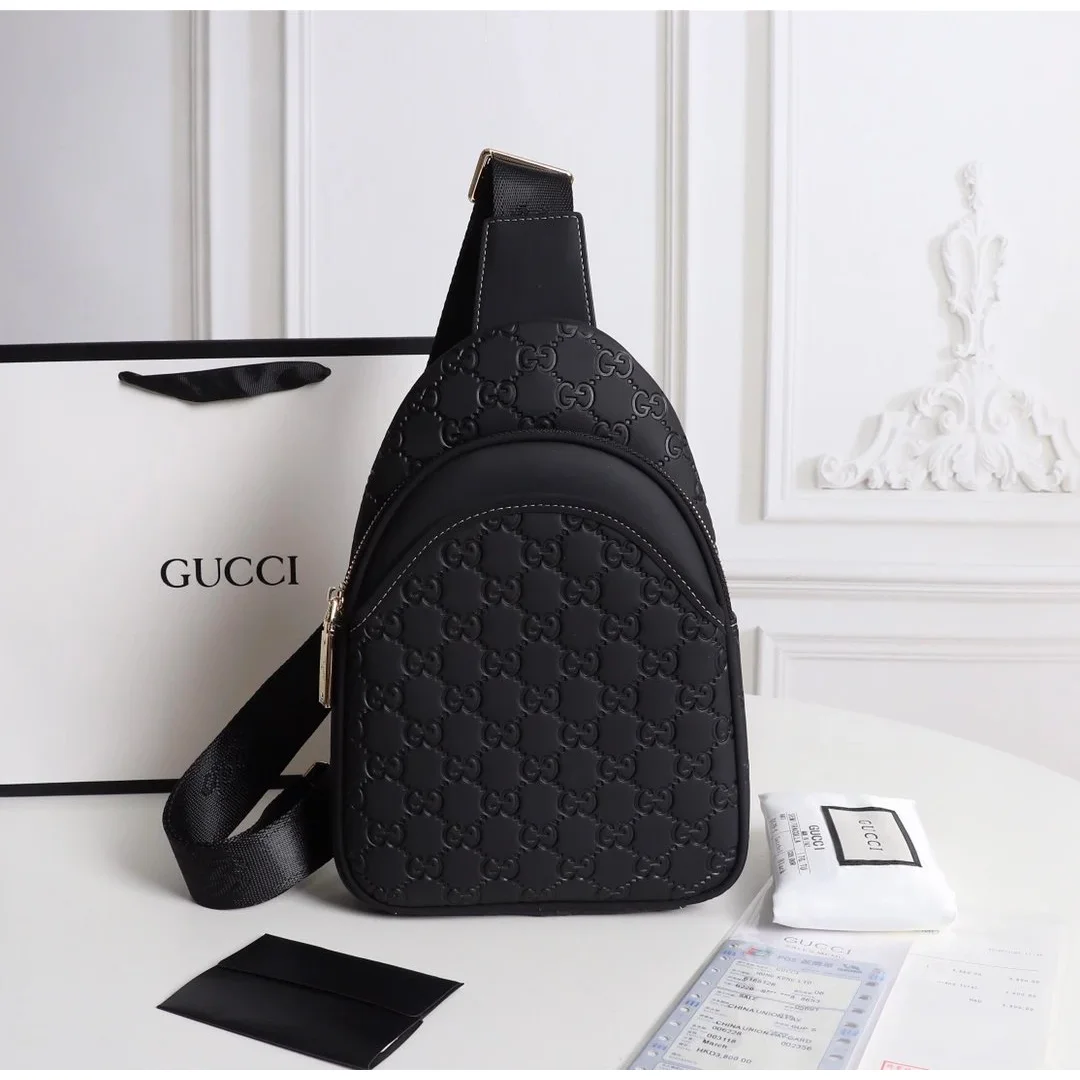 Gucci Gucci GG Supreme Black Shoulder Bag Black