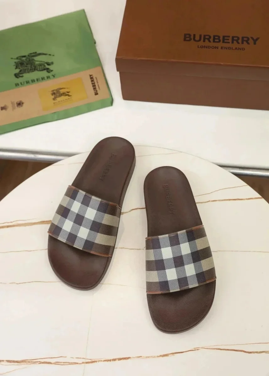 Burberry Burberry Classic Check Slide Sandals Brown Brown
