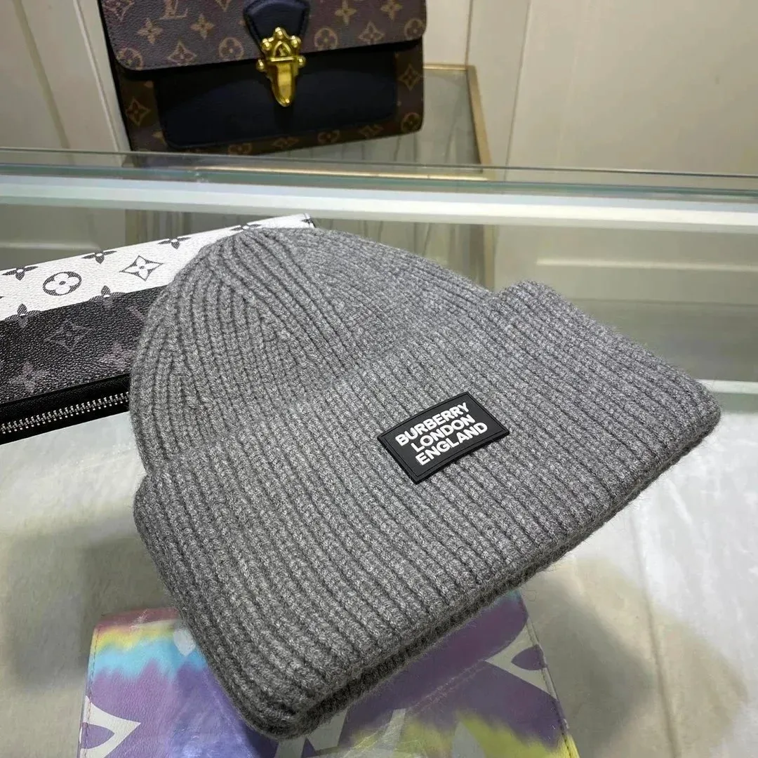 Burberry Burberry Logo Patch Grey Knit Beanie Grey