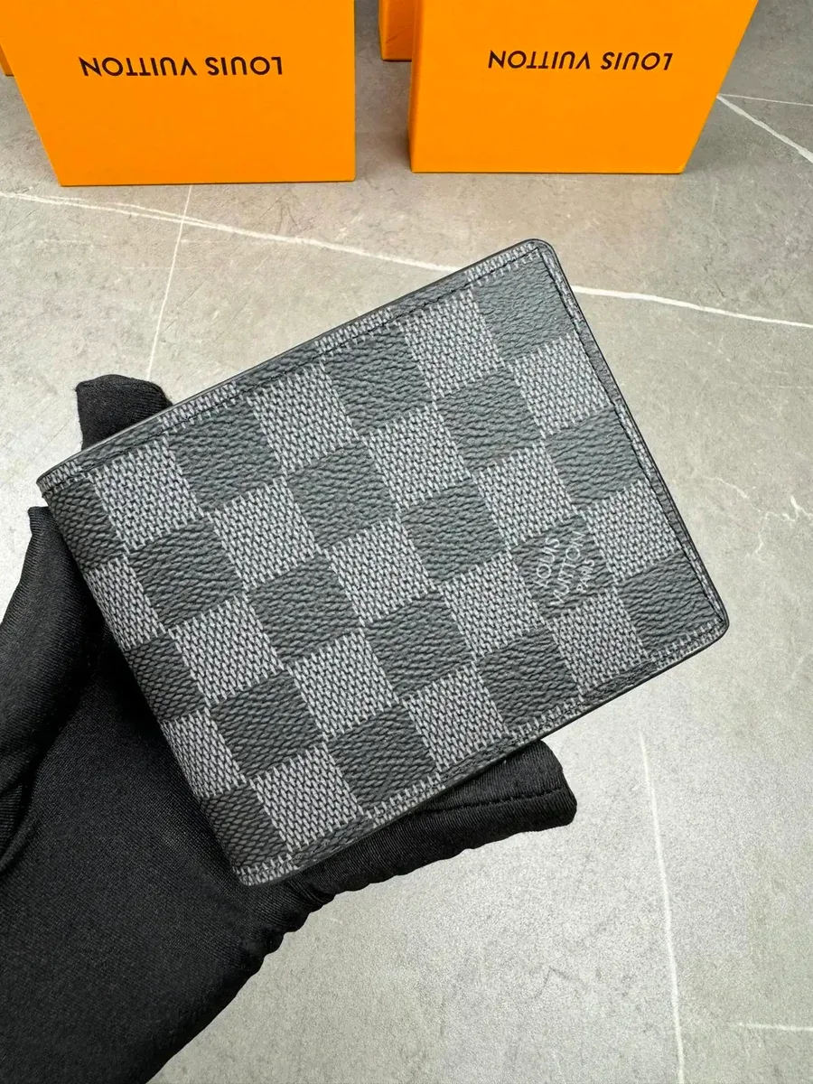 Louis Vuitton Louis Vuitton Damier Canvas Wallet Grey