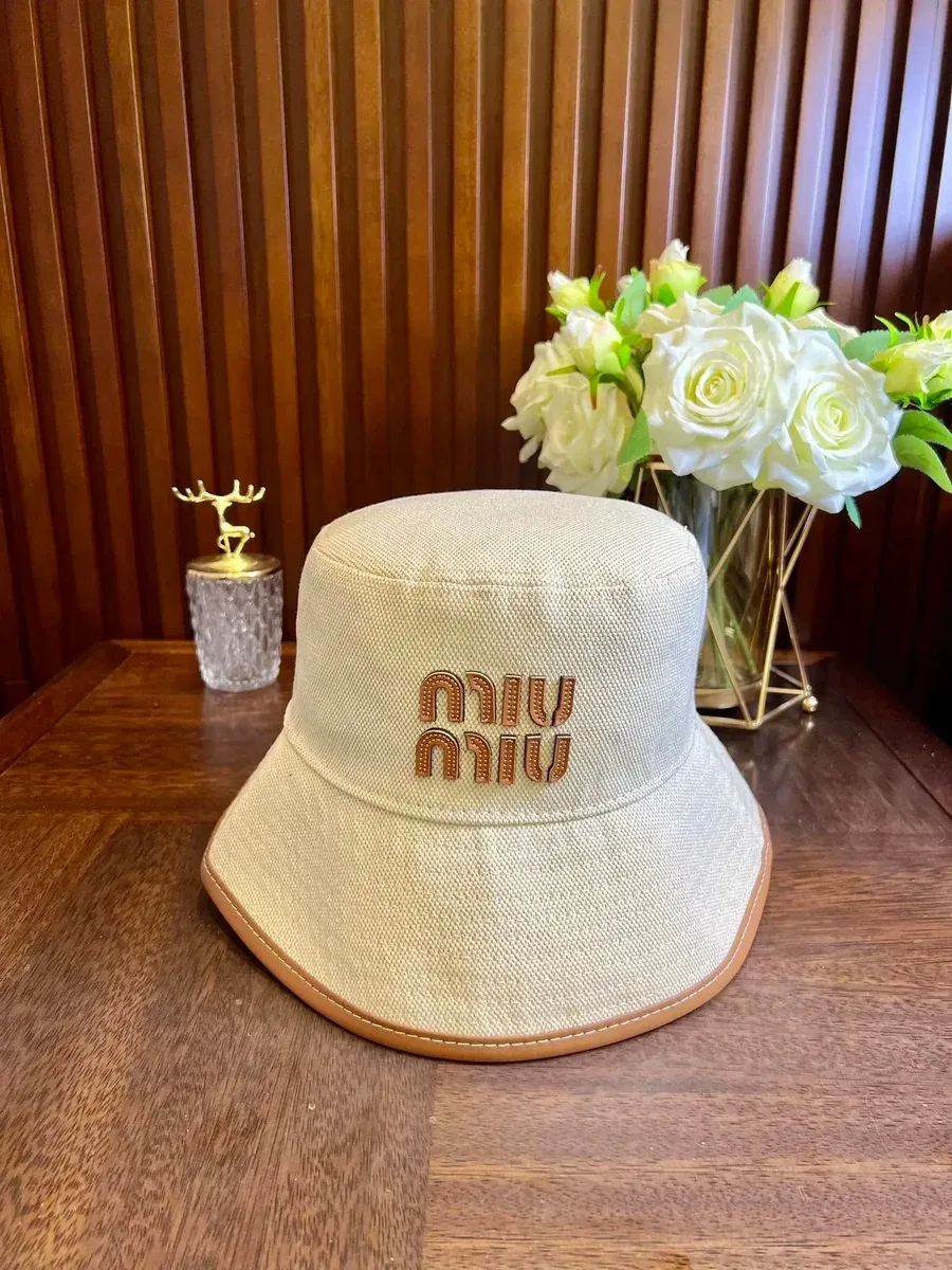 Miu Miu Miu Miu Beige Embroidered Bucket Hat Beige - 1