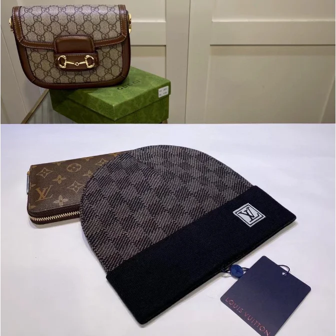 Louis Vuitton Louis Vuitton Monogram Grey/Black Beanie Grey