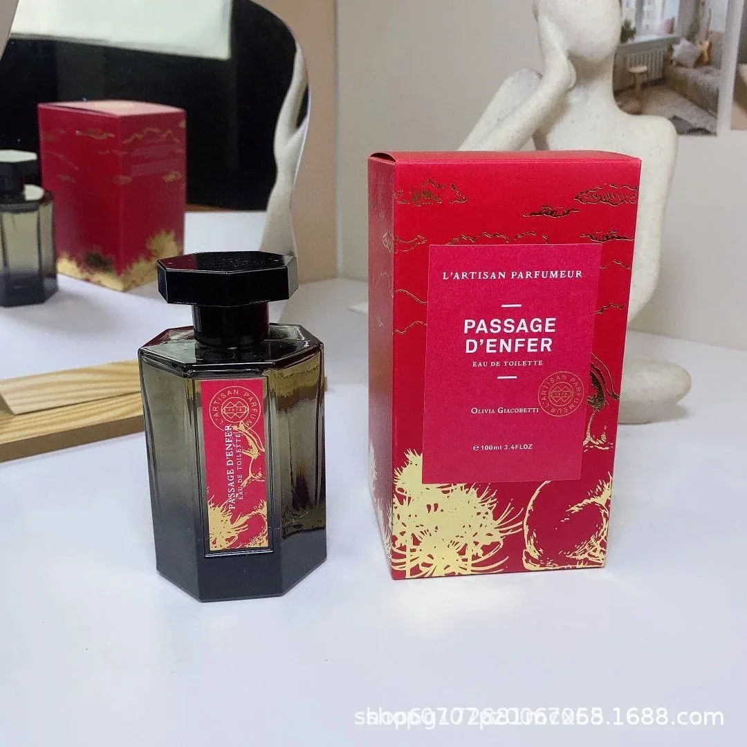 Olivia Giacobetti Olivia Giacobetti Passage d'Enfer Eau de Toilette Black - 1