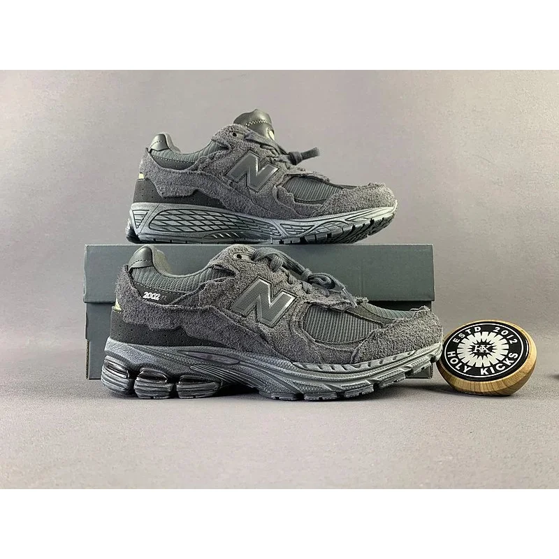 New Balance New Balance 2002R Grey/Black Sneakers Grey - 1