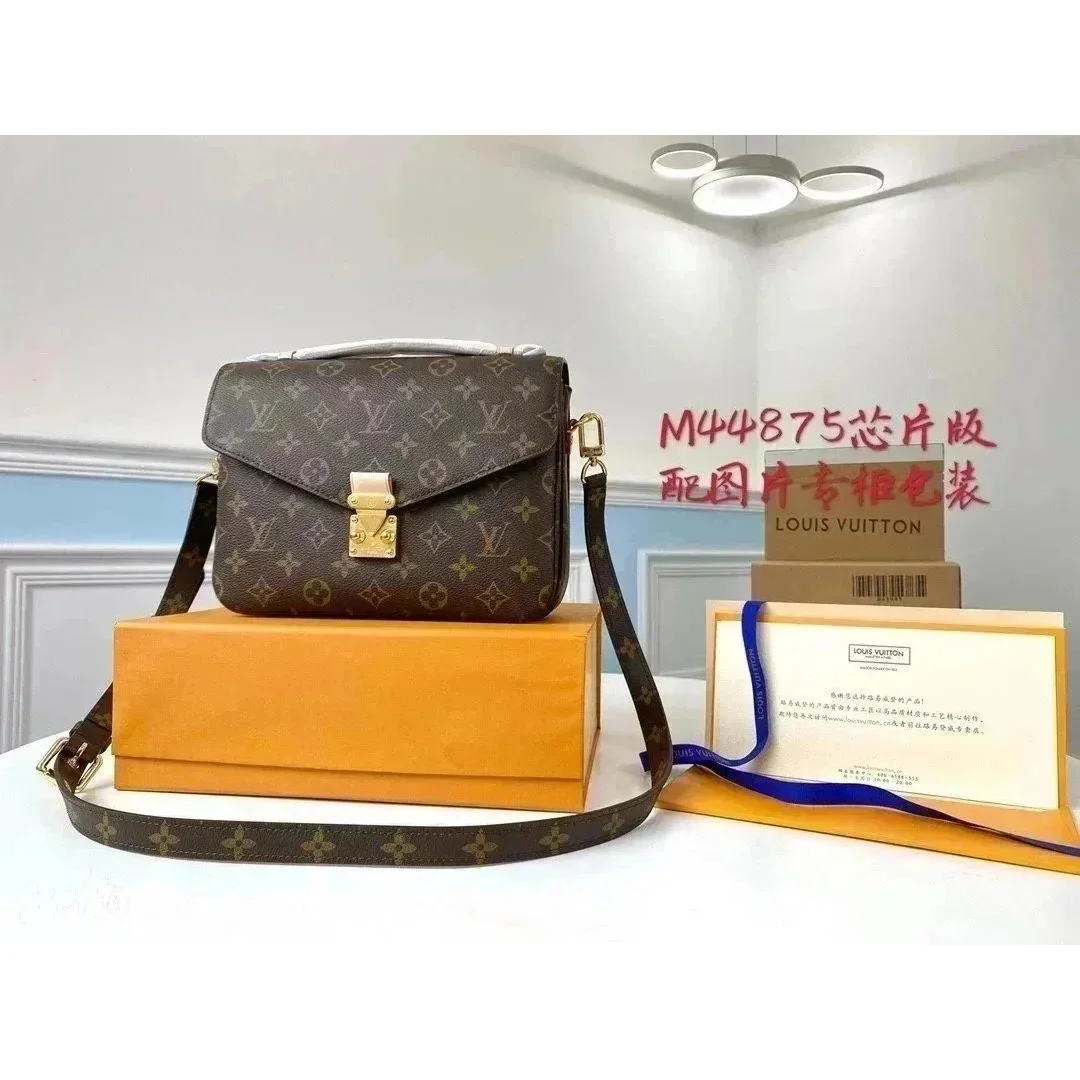 Louis Vuitton Louis Vuitton Pochette Brown Monogram Shoulder Bag Brown