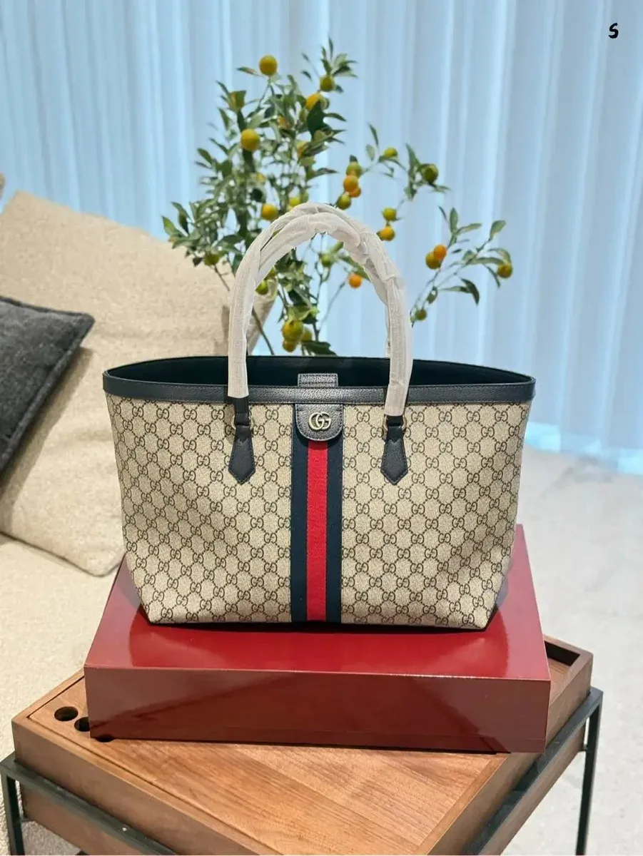 Gucci Gucci GG Supreme Beige & Black Tote Bag Beige