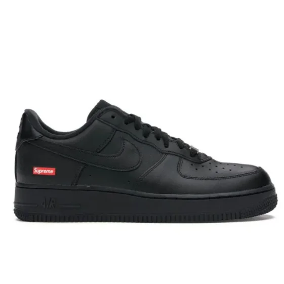 Nike Nike x Supreme Air Force 1 Triple Black Sneakers Black