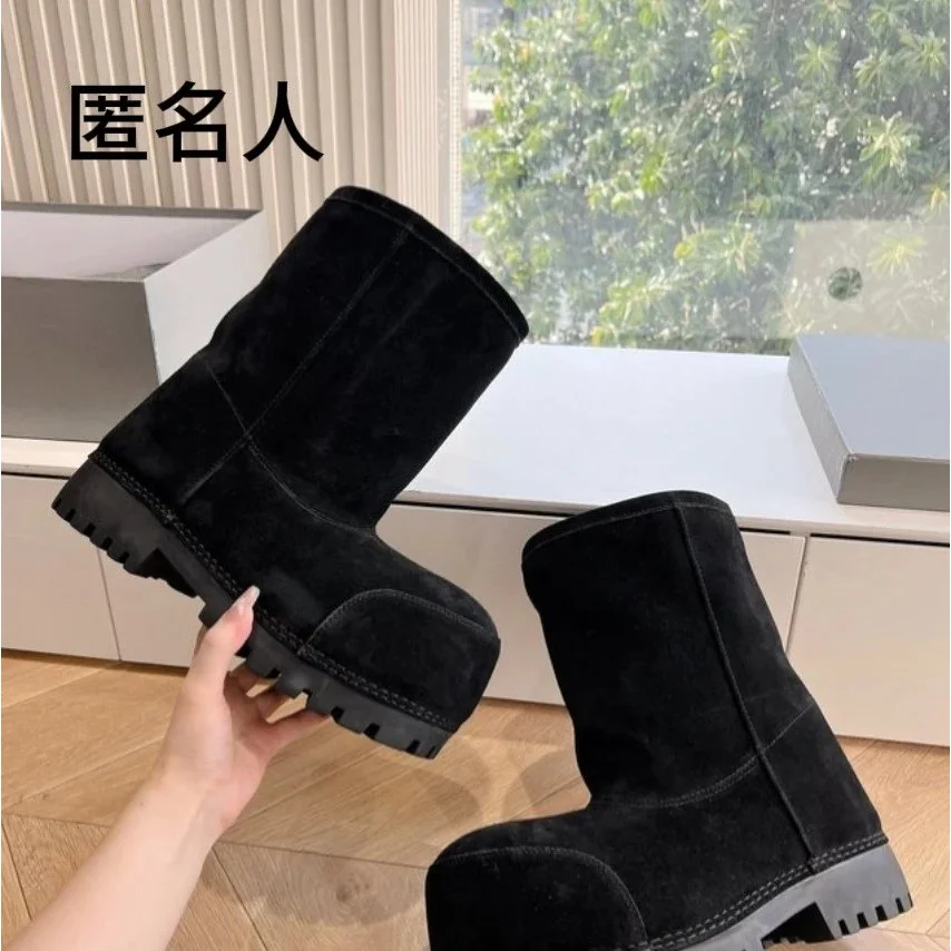Other Unisex Black Suede Platform Boots Black - 1