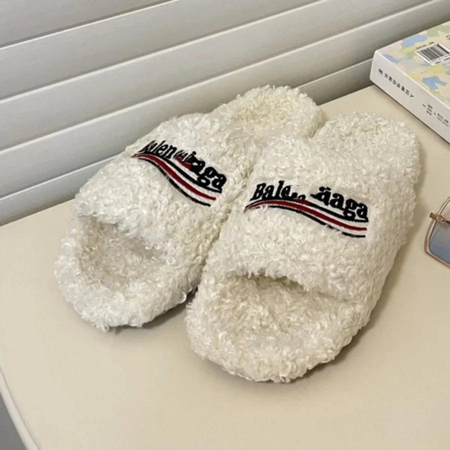 Balenciaga Balenciaga Fuzzy Slippers Cream Cream - 1