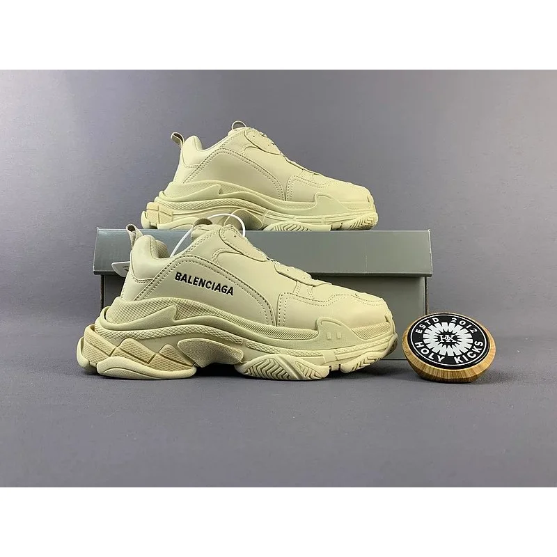 Balenciaga Balenciaga Triple S Beige Sneakers Beige - 1