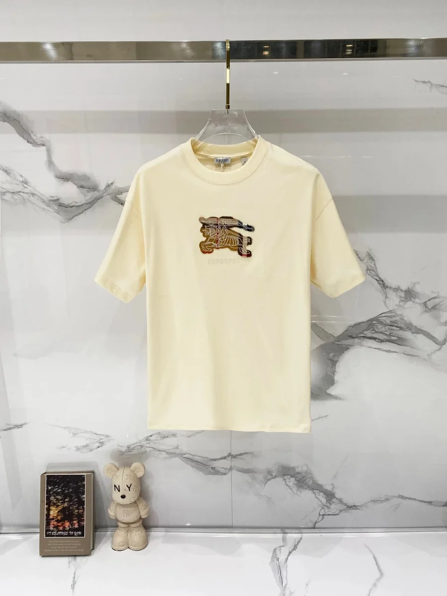 Burberry Burberry Camel Horse Embroidered T-Shirt Beige - 1