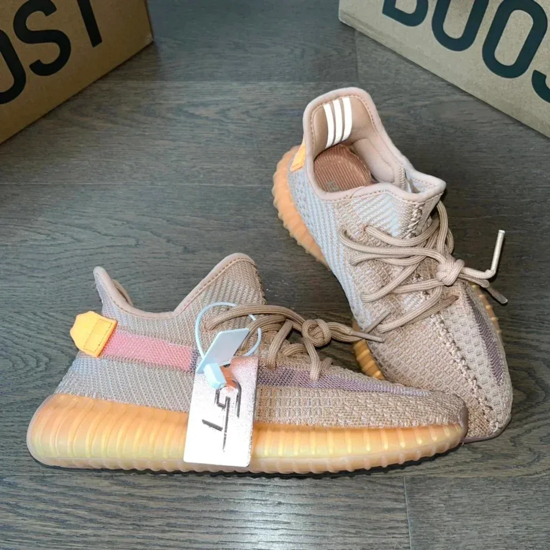 Adidas Adidas Yeezy 350 V2 Tumbled Brown Sneakers Brown - 1