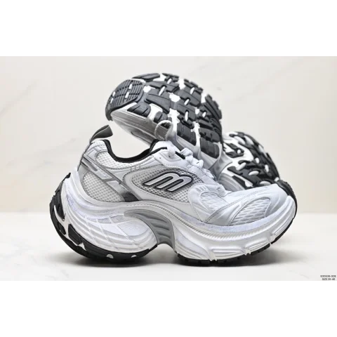 Balenciaga Balenciaga Triple S White/Black Sneakers White - 1