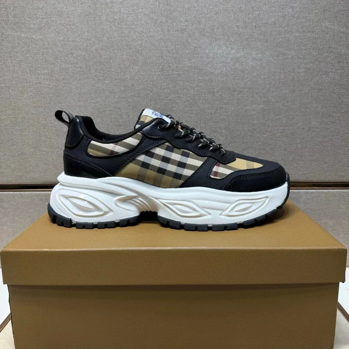 Burberry Burberry Vintage Check Platform Sneakers Black/Beige Black - 1