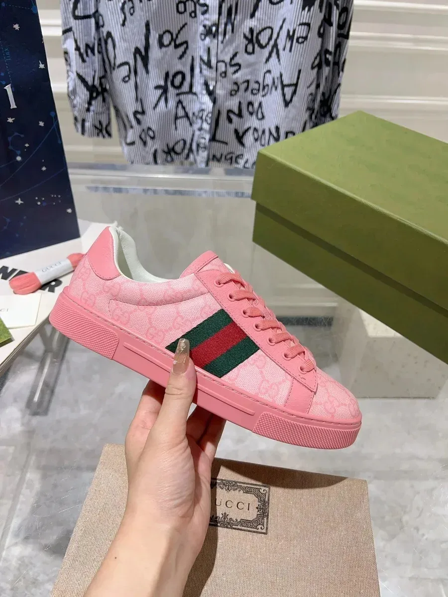 Gucci Gucci Ace Pink/Red-Green Stripe Sneakers Pink