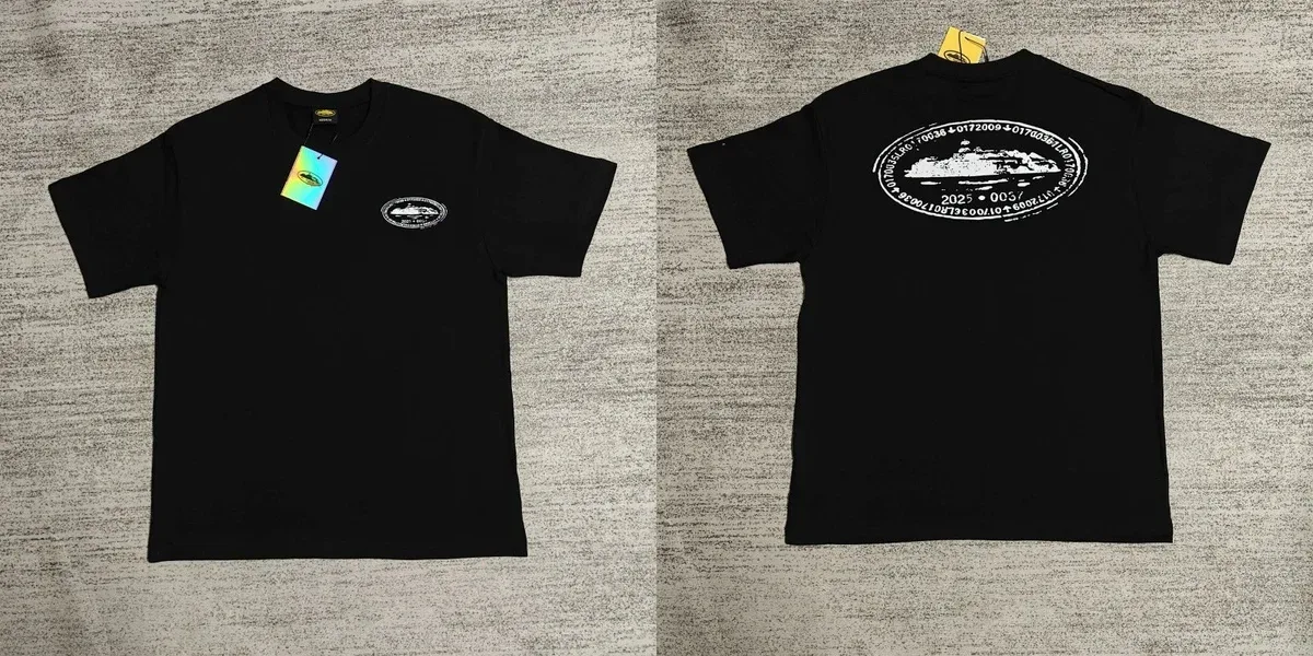 Other Black '2025' T-Shirt with Oval Graphic Black - 1