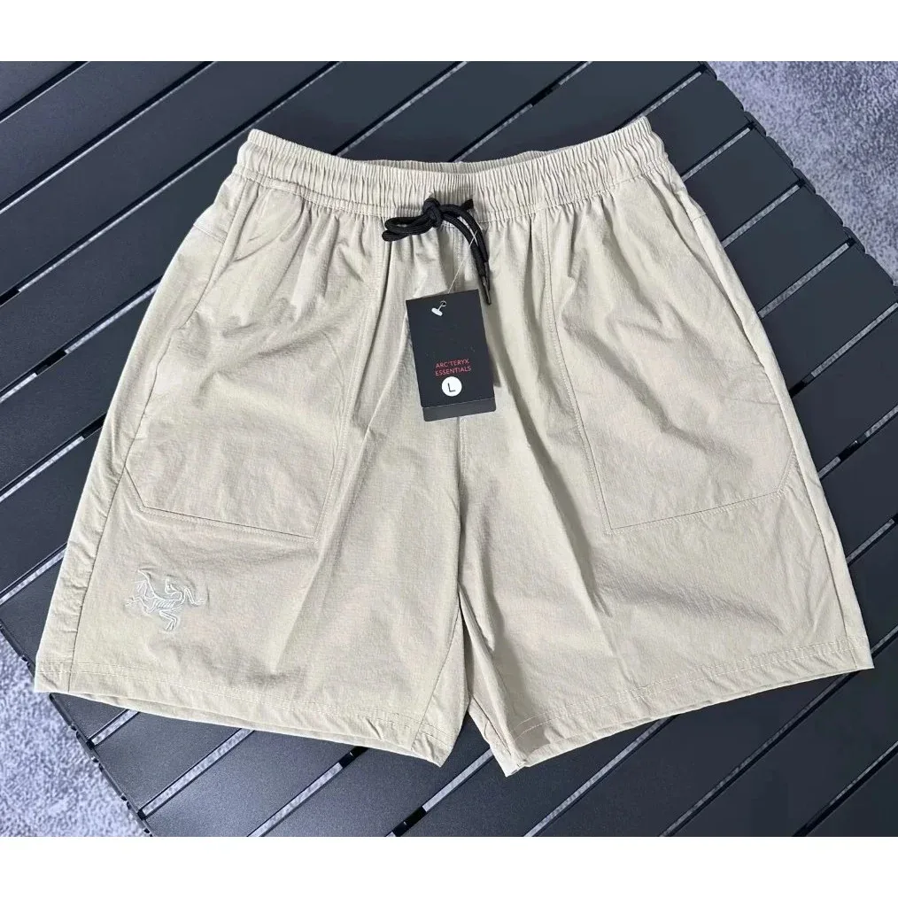 Arc'teryx Arcteryx Essentials Beige Shorts Beige