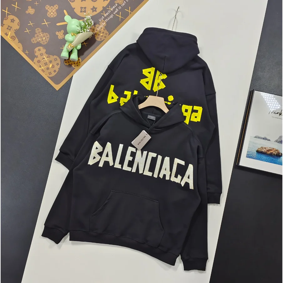 Balenciaga Balenciaga Black/White/Yellow Graphic Hoodie Black