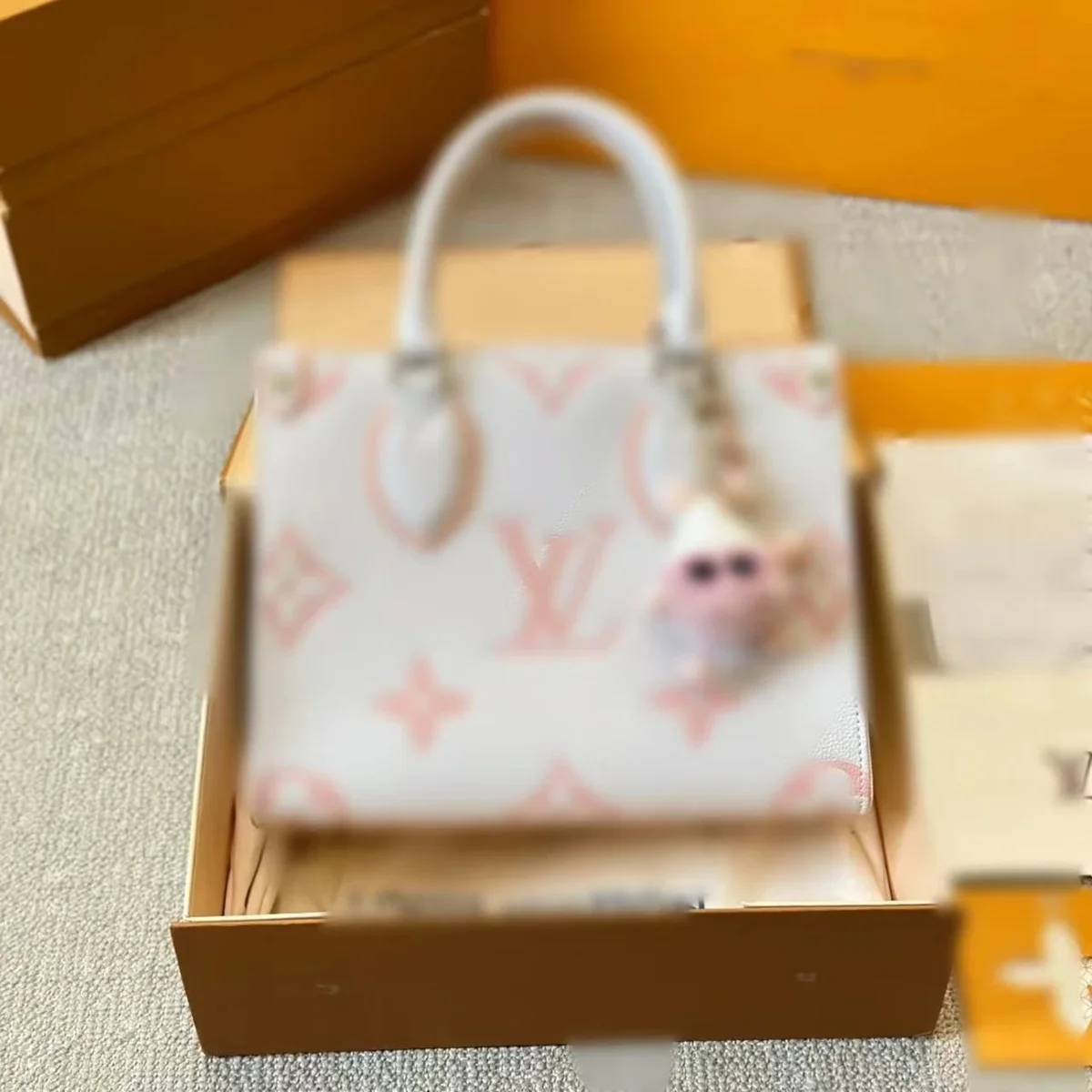 Louis Vuitton Louis Vuitton Pochette White/Pink Monogram Handbag White