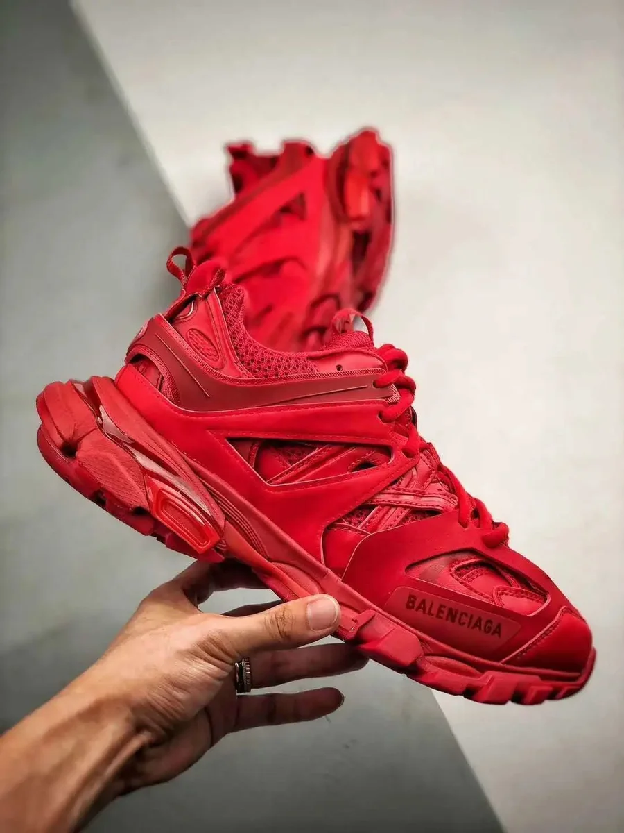 Balenciaga Balenciaga Track.3.0 Triple Red Sneakers Red - 1