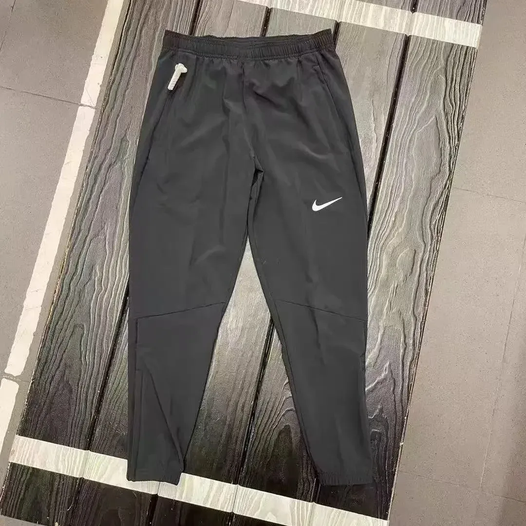 Nike Nike Cuffed Black Jogger Black