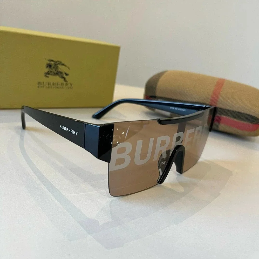 Burberry Burberry Oversized Sunglasses Black/Brown Black - 1