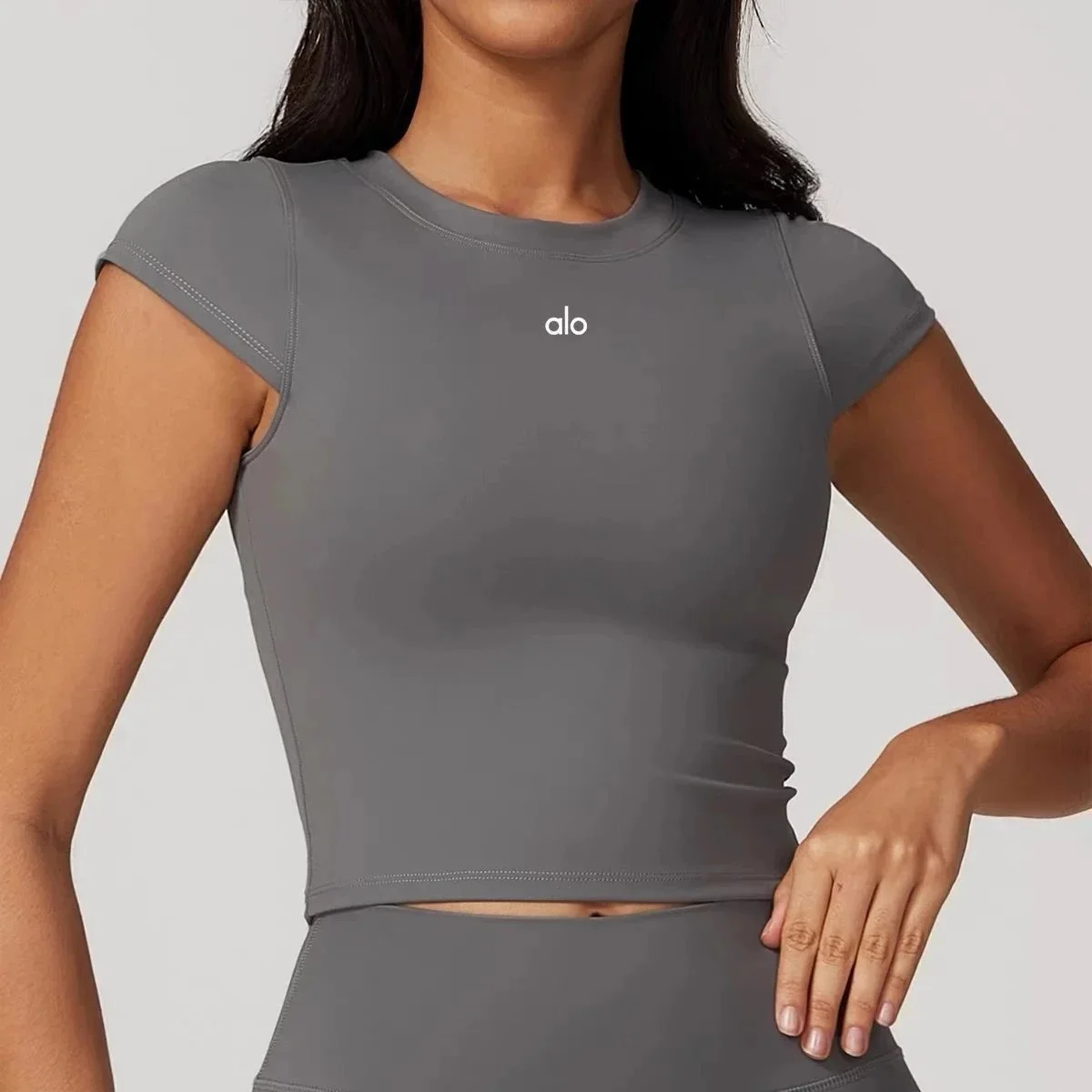 Alo Yoga Alo Free Grey 8819 Women's Crop Top with Pads Grey - 1