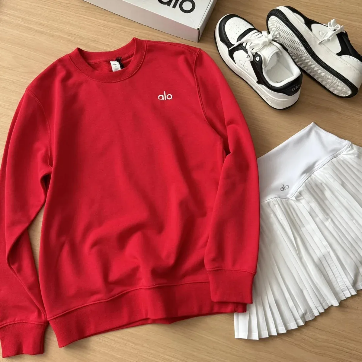 Alo Yoga Alo Red Crewneck Sweatshirt Red - 1