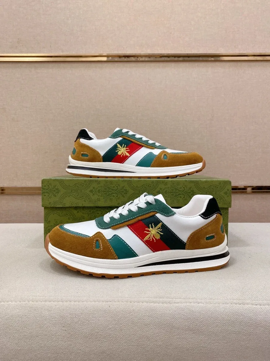 Gucci Gucci Runners Bee Embroidery Sneakers Multicolor - 1