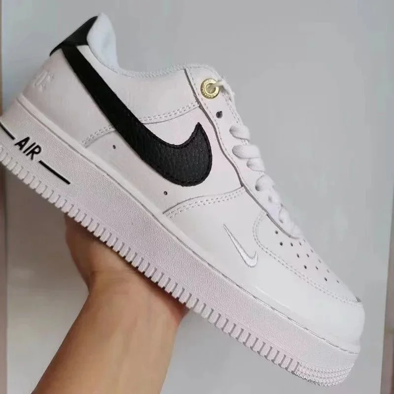 Nike Nike Air Force 1 White/Black Sneakers White