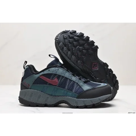 Nike Nike ACG Navy/Teal/Red Outdoor Sneaker Navy