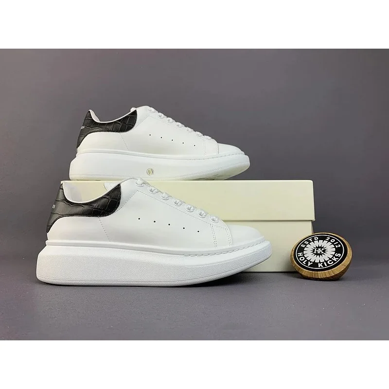 Alexander McQueen Alexander McQueen Oversized White/Black Sneakers White