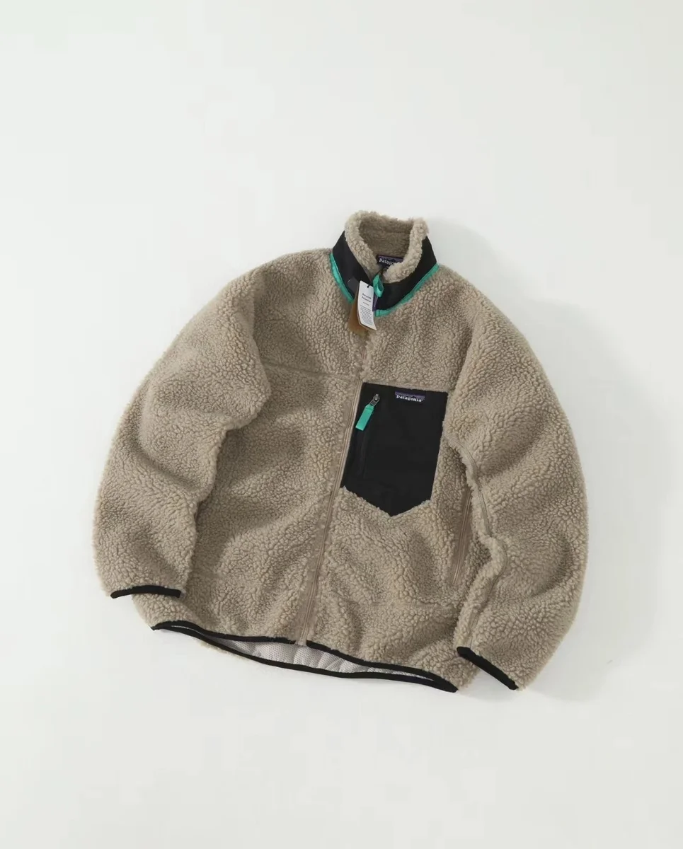Patagonia Patagonia Classic Logo Fleece Jacket Beige Black Beige