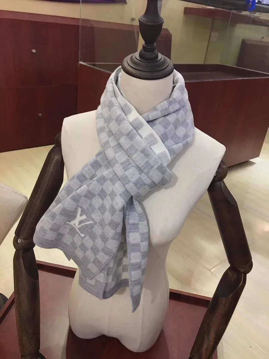 Louis Vuitton Louis Vuitton Damier Light Grey/White Checkered Scarf Grey