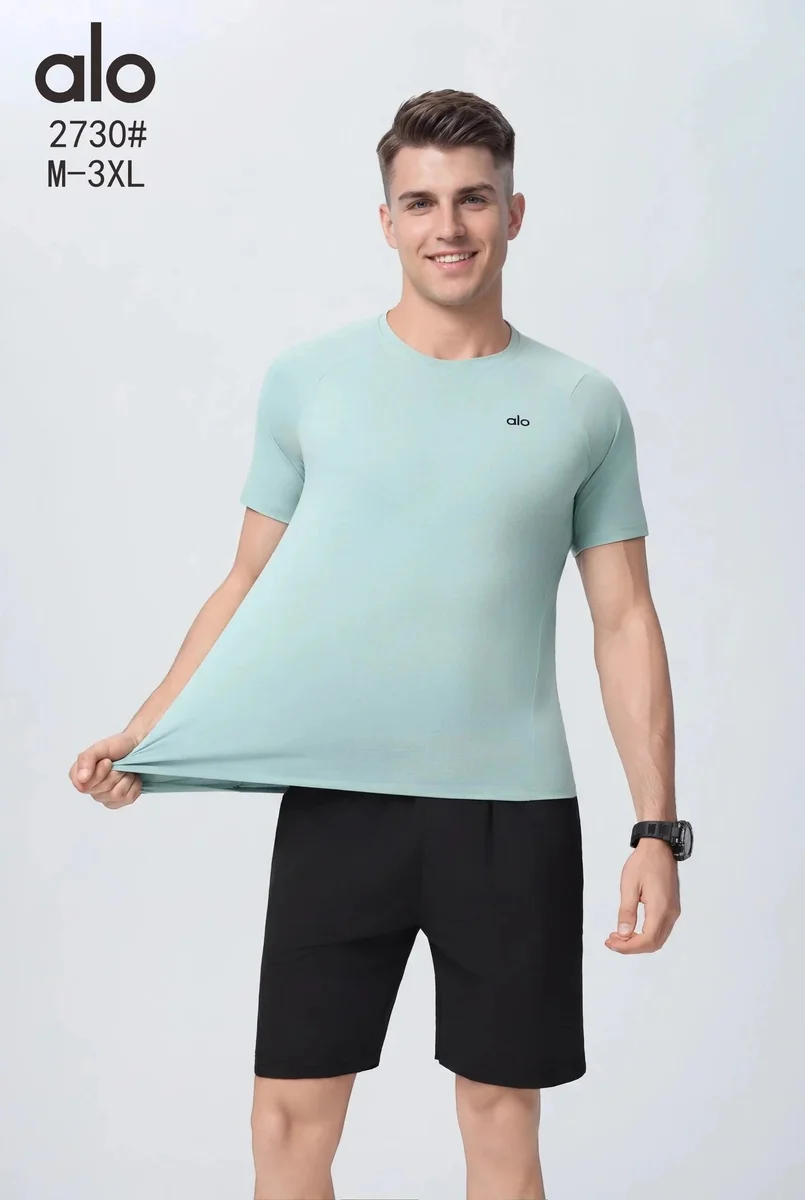 Alo Yoga Alo 2730 Mint Green T-Shirts Green - 1