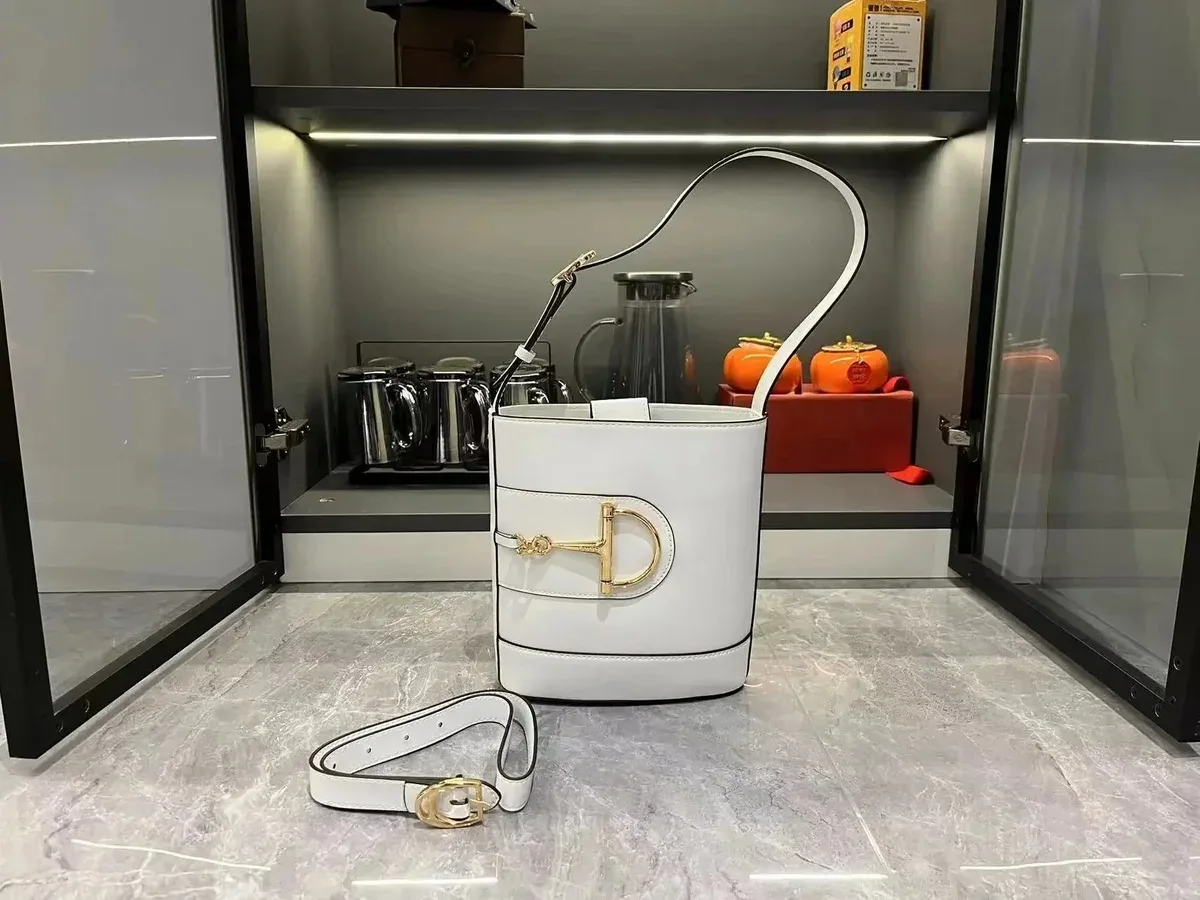 Gucci Gucci GG Marmont White Horsebit Bucket Bag White - 1