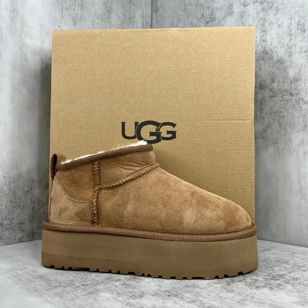 UGG UGG Classic Short Chestnut Platform Boots Brown