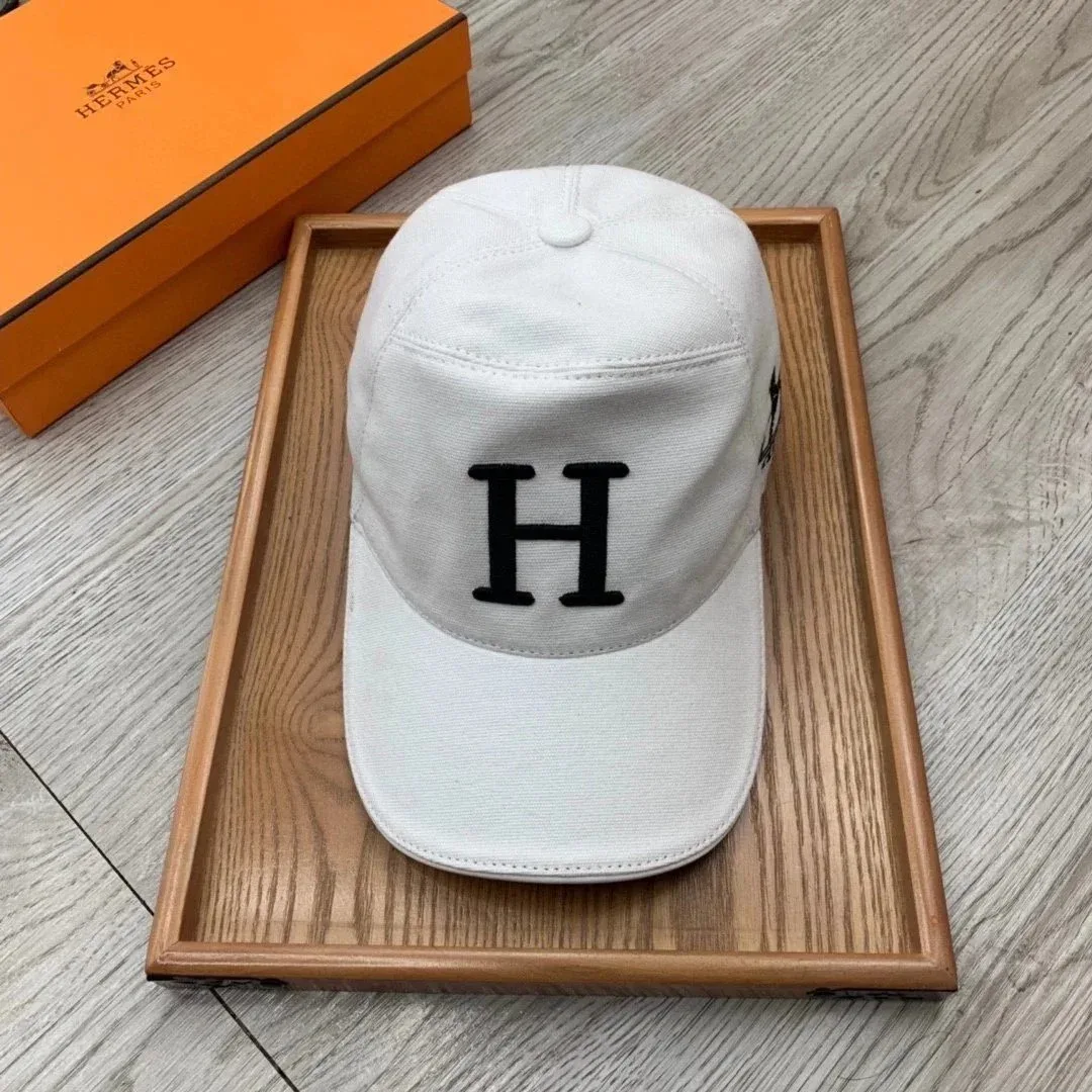Hermès Hermès H White Cap White