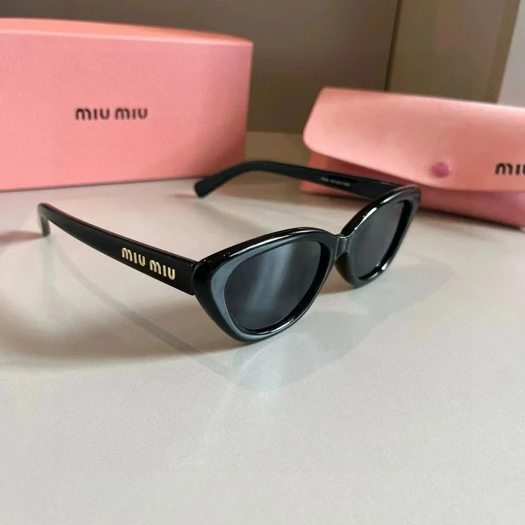 Miu Miu Miu Miu Black Cat-Eye Sunglasses Black - 1