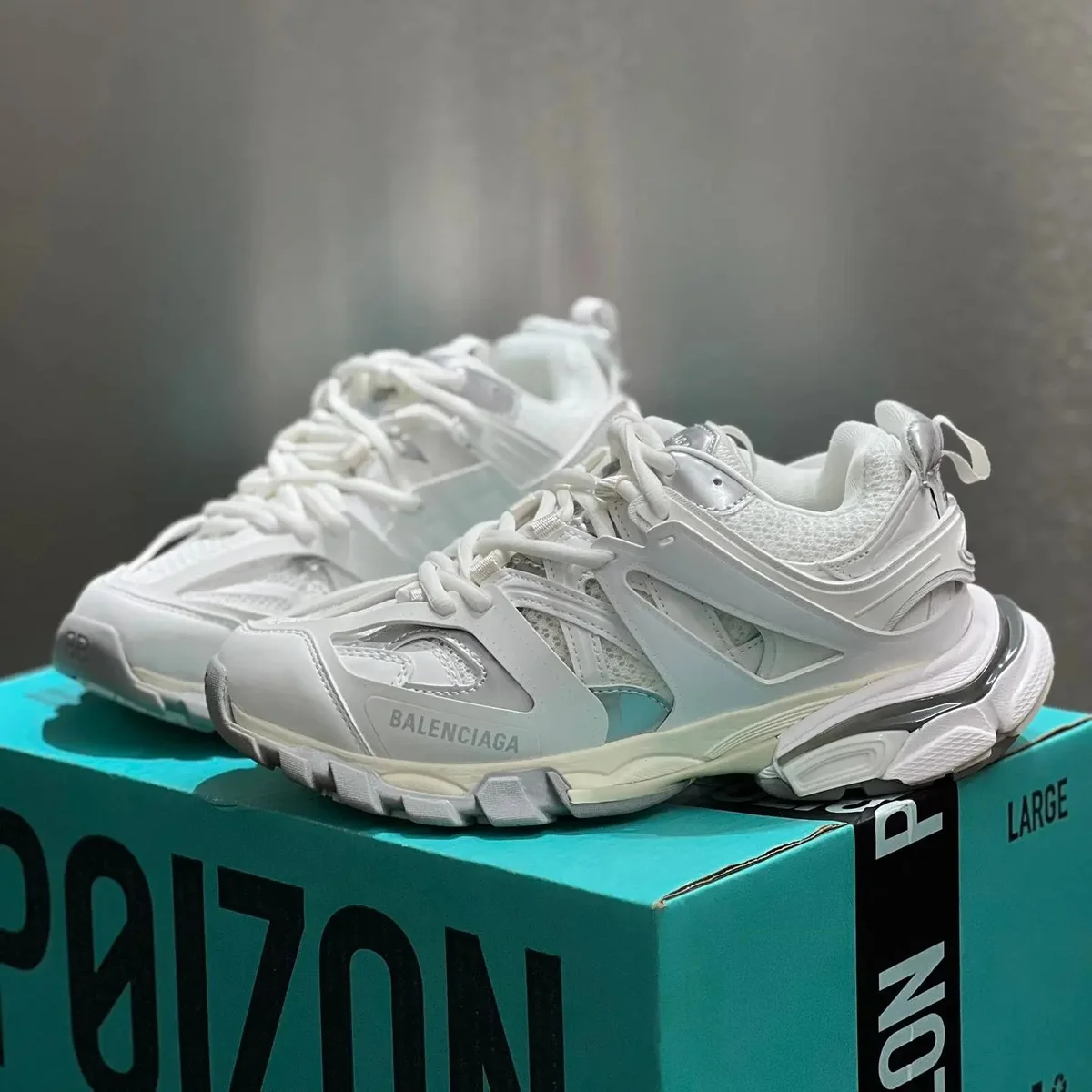 Balenciaga Balenciaga Track.3 Triple White Sneakers White - 1