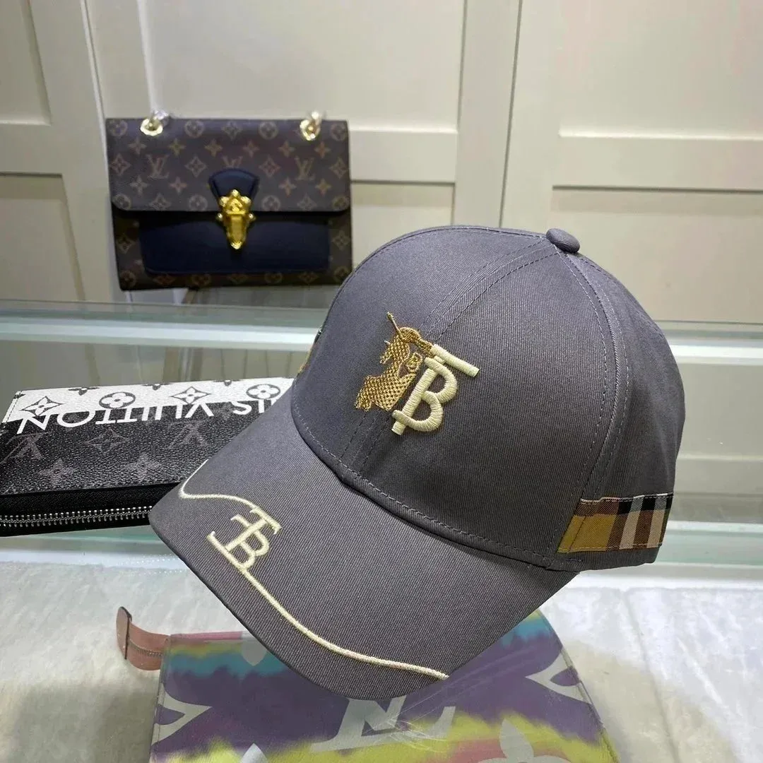 Burberry Burberry Classic Check Grey/Gold Baseball Cap Grey