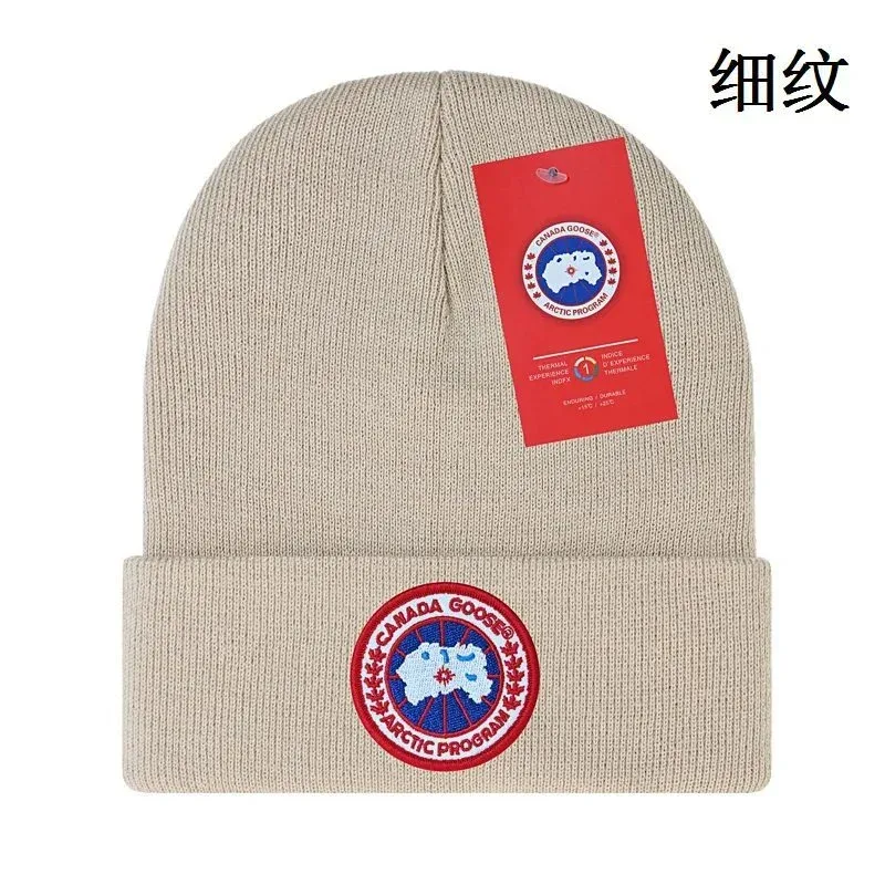 Canada Goose Canada Goose Arctic Program Beanie Cream Beige