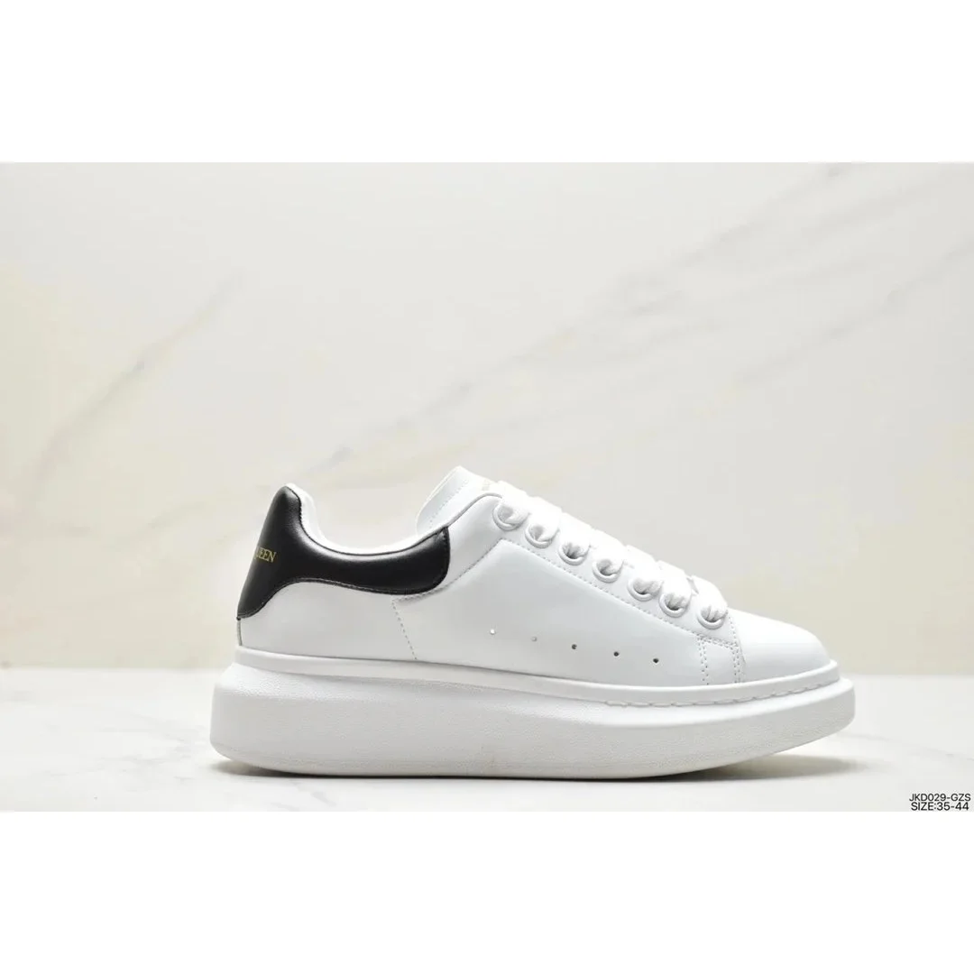 Alexander McQueen Alexander McQueen Oversized White & Black Sneakers White