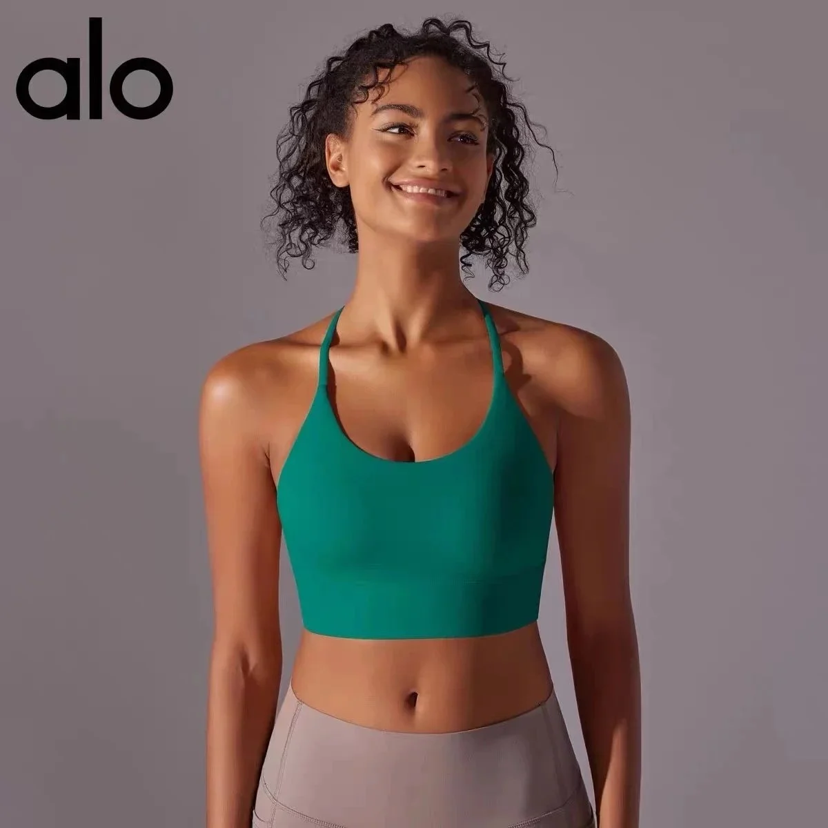Alo Yoga Alo Solid Green Sports Bra Green - 1