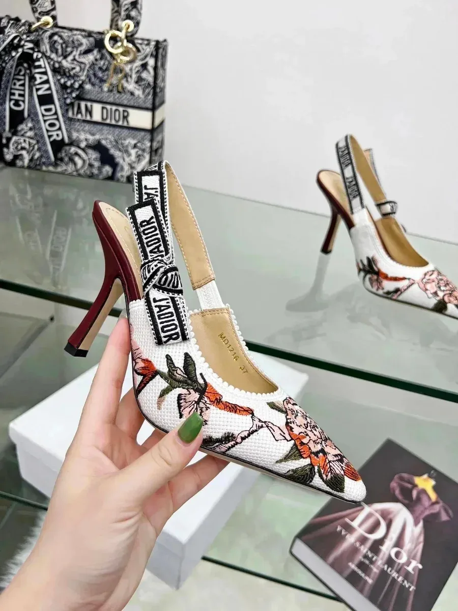 Dior Dior Lady Dior Floral Embroidery Heels White - 1