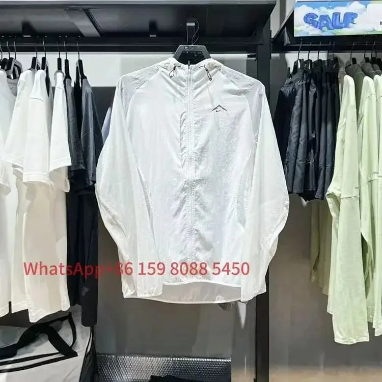 The North Face The North Face White Long Sleeve Jacket White