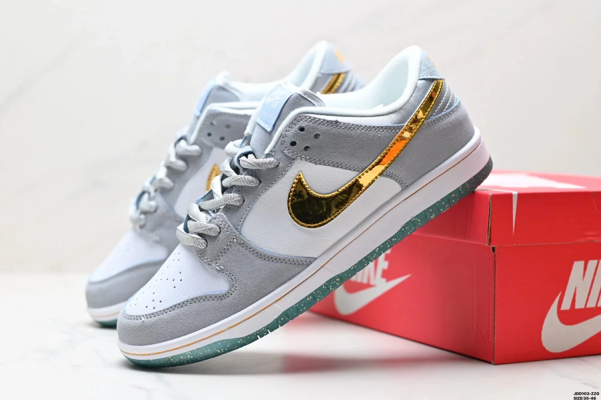 Nike Nike Dunk Low Sail/University Gold Sneakers Grey - 1
