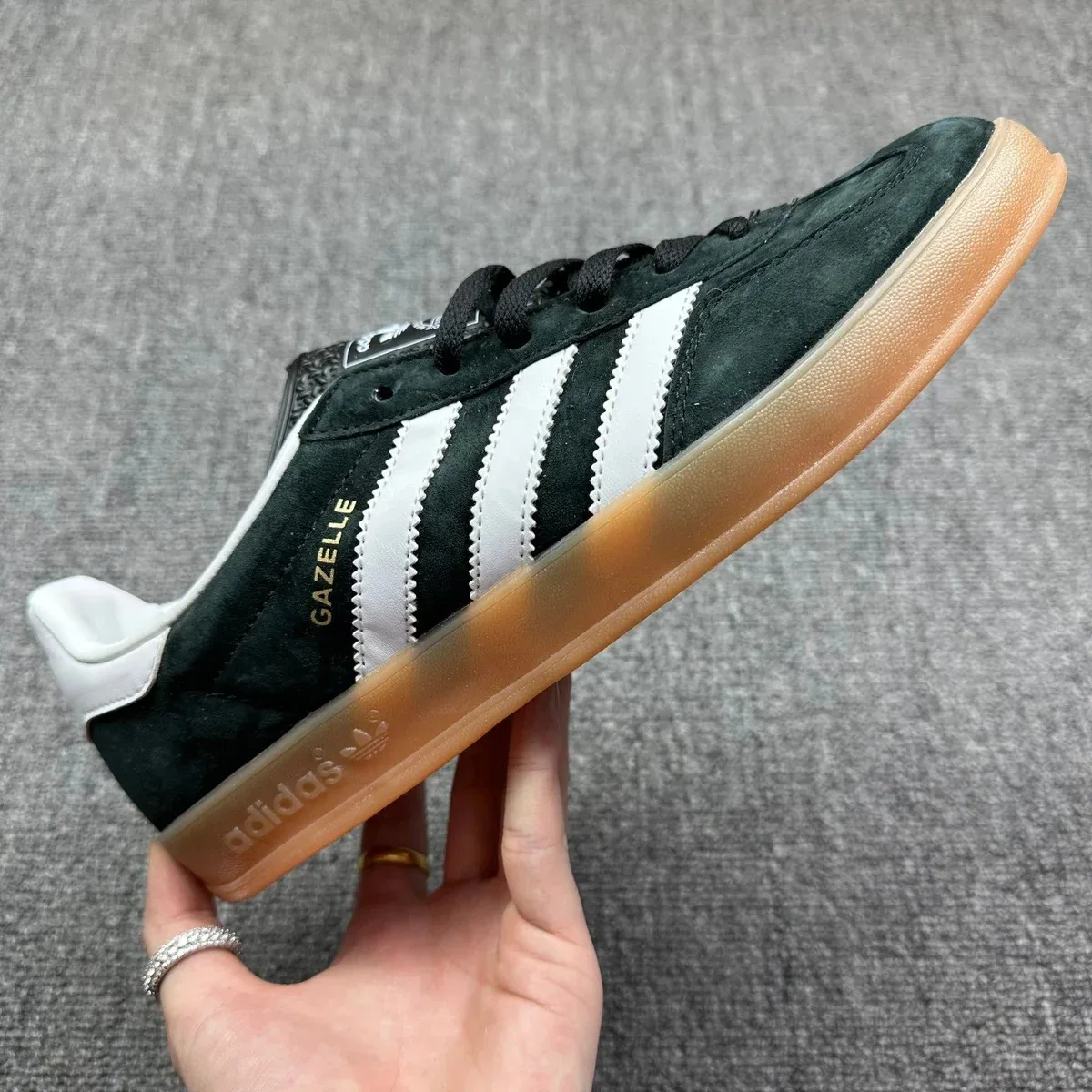 Adidas Adidas Gazelle Black/White Gum Sole Sneakers Black - 1
